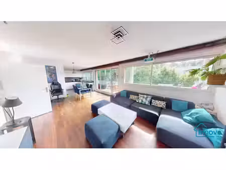 appartement 4 pièces traversant avec grand balcon – dernier ?