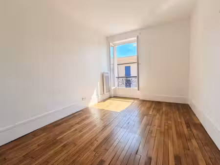 a vendre 3 pièces metro bérault