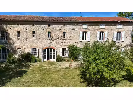 corps de ferme 15 pièces