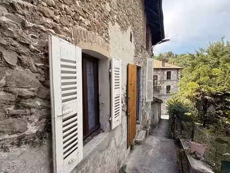 mason de ville avec t3  studio et garage - pont-en-royans