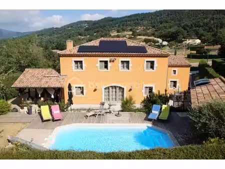 maison 9 pièces avec chambres d'hôte en ardèche verte