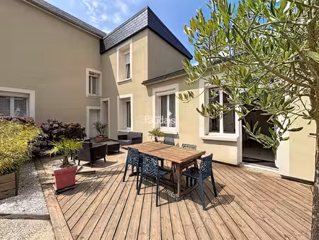 5 chambres  sans travaux  en plein bourg !