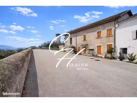 maison de village 6 pièces 101 m²