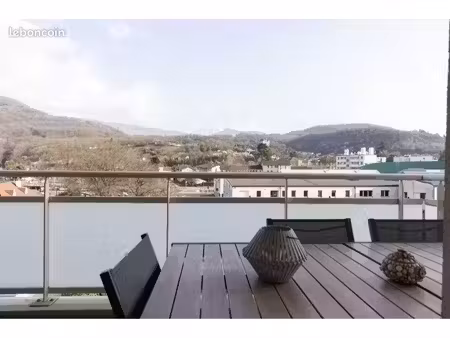 superbe t4 de 80m2 de lumière