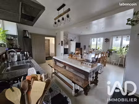 maison 5 pièces 138 m²
