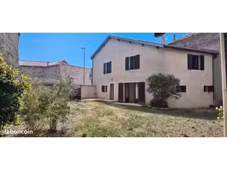 maison 120m2 avec de belles dépendances