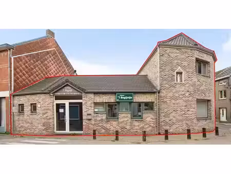 bien commercial à vendre à zoutleeuw pour € 349.000 avec 4 chambres à coucher