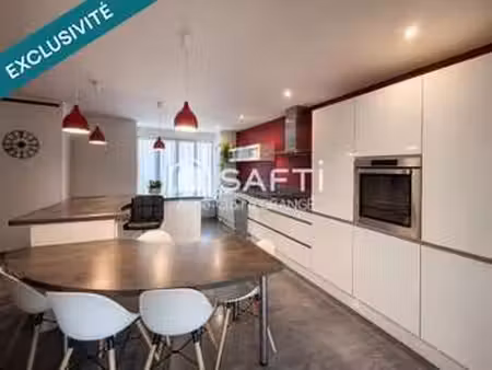 vente maison à sillé-le-guillaume (72140) : à vendre / 275m² sillé-le-guillaume