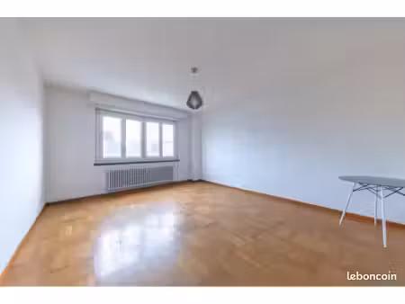 appartement f2 de 72 m2 à 2 min du tram a et e