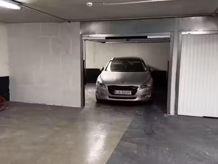 double box garage 24m2