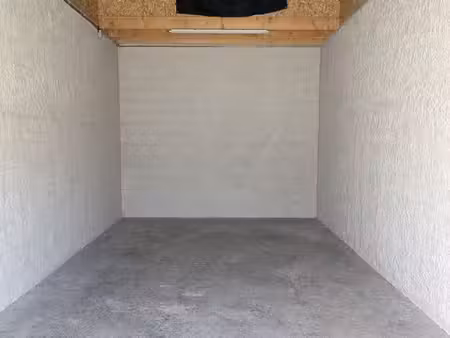 garage/local