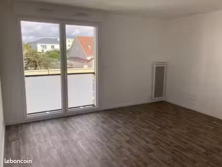 studio 1 pièce 25 m²