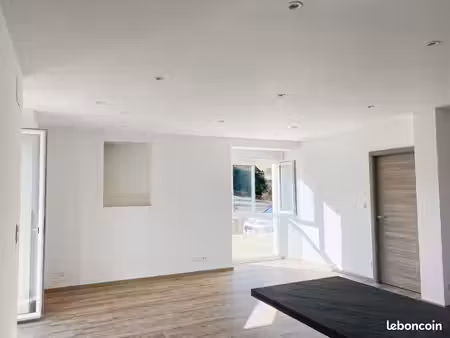appartement f2 standing – 47 m² – rez-de-chaussée – grande terrasse