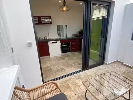 saint gilles centre meuble - studio 27m2 - terrasse