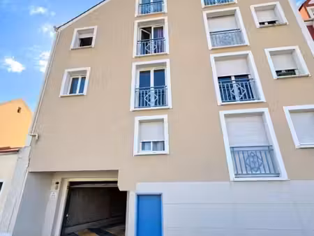 parking 12 m² esbly