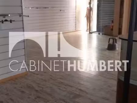 local commercial 280 m²