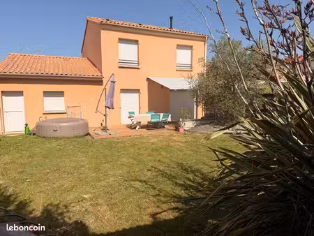 maison familiale récente 104 m2 - 3 chambres - garage double - jardin paysager - 15 min na