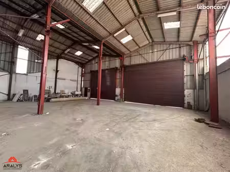 local 375 m²