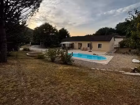 maison 4 pièces 113m² avec jardin + piscine