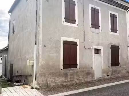 maison de ville 4 pièces 145 m²