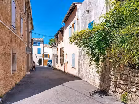 t2 entièrement rénové avec goût  idéal premier achat ou investissement locatif !