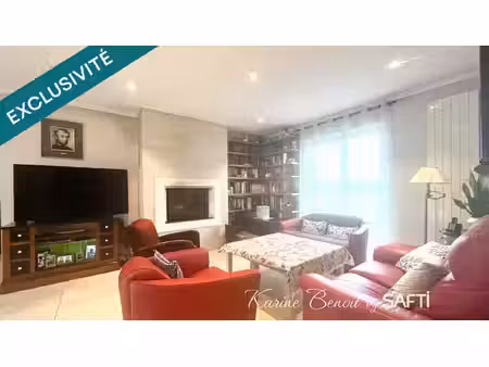 coeur de ville  belle maison familliale renovation contemporaine   avec une cuisine de rêv
