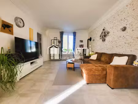 grande maison 6 chambres en centre ville de villers bocage