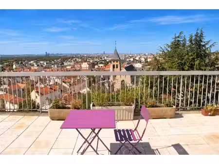 appartement d'exception avec terrasse avec vue sur tout paris