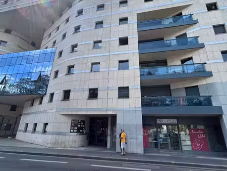 bureaux lyon 5 pièce(s) 91.24 m2