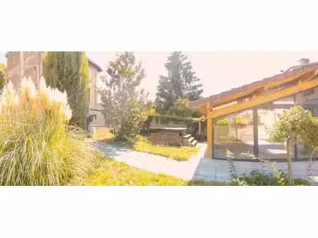 maison de village 260 m² (5 pièces + t2 indépendant) – roybon