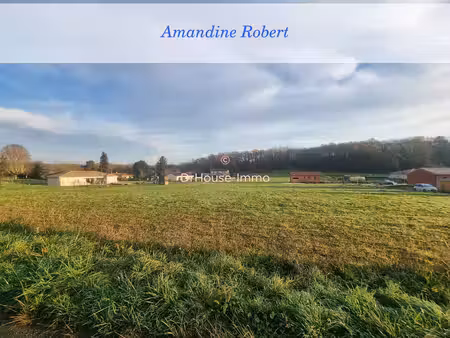 terrain constructible de 1262 m²
