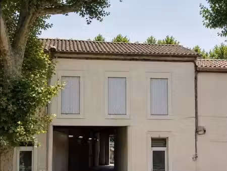 bâtiment commercial