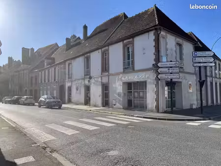 local commercial sézanne