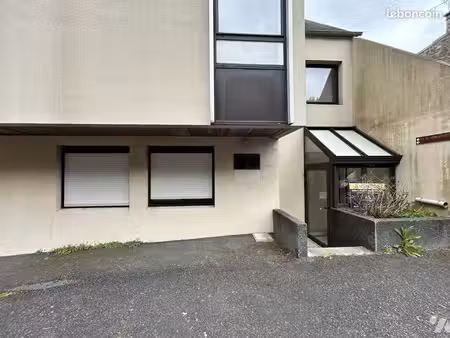 local d'activités 111 m² coutances