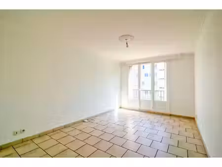 location appartement 3 pièces  57.25m²  antony