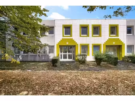 location local d’activités lognes 77185 385m² à 1155m²