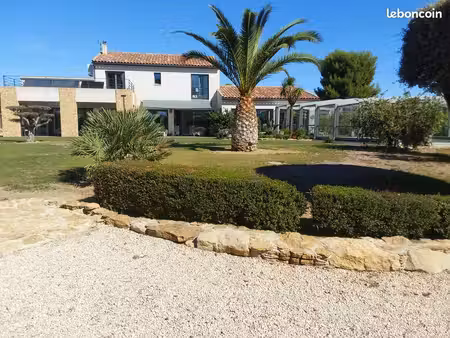 vente maison avec piscine couverte a la cadiere d'azur