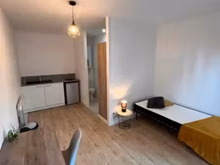 studio meublé