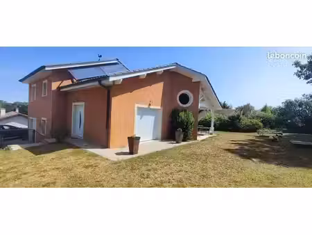 villa 5 pièces 123 m²