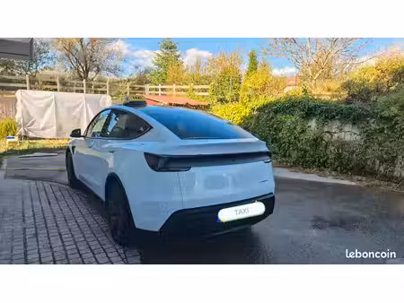 1. ⭐ garage sécurisé genève ✈️ taxi a/r inclus – 15 min aéroport