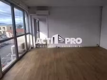 location bureau 75 m² à perpignan (66000)