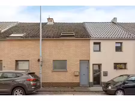 lichtrijk huis met twee slaapkamers en terras