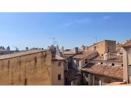 duplex de charme t3/t4 de 105 m² au cœur du vieil aix avec vue dégagée