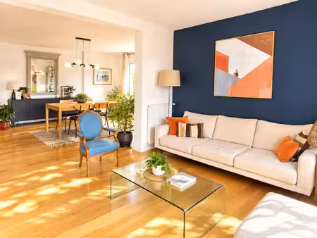 nantes- Île de nantes. t5 avec balcon  cave et garage. 299 000 € fai