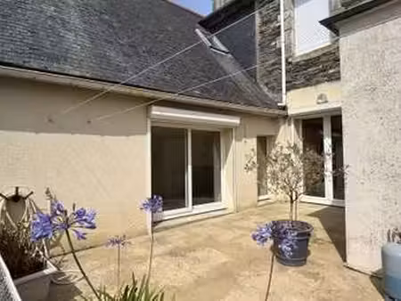 vente maison à uzel (22460) : à vendre / 217m² uzel