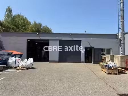 location entrepôt / local d'activités poisy 176 m²
