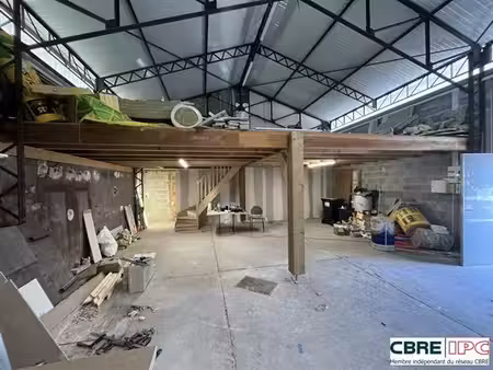 location local d'activités boucau 125 m²