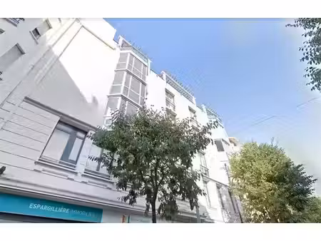 location bureau antibes 181 m²