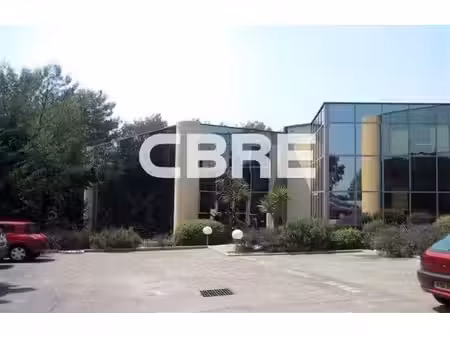 location bureau antibes 682 m²