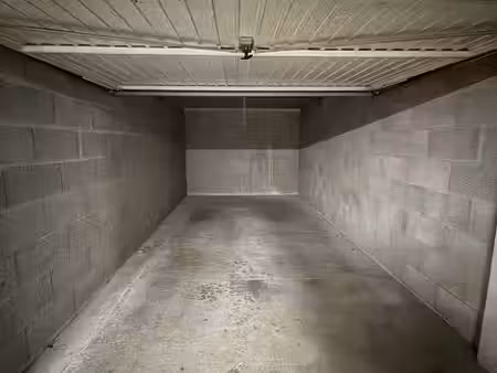 vente parking 16 m² à nantes (44000)  25 000 €